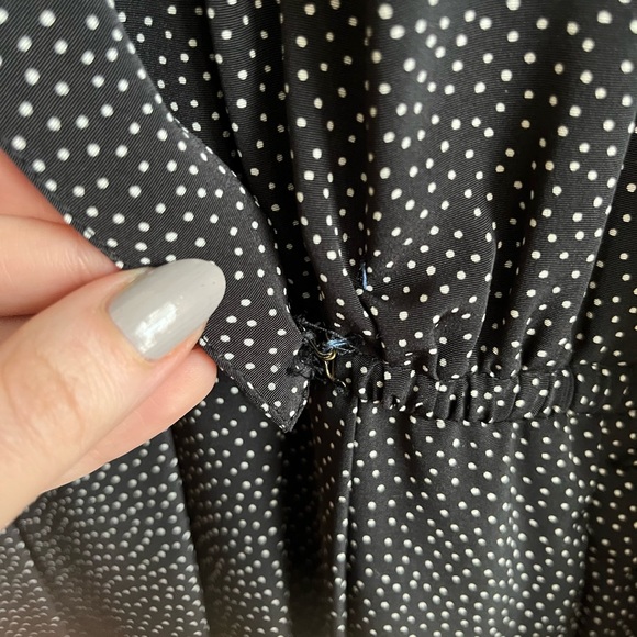 Vintage 90s Liz Claiborne Black and White Dotted Long Sleeve Jumpsuit with Belt - Picture 9 of 16